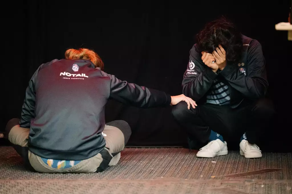 OG crushed after succumbing to Team Spirit in devasting 2-0 defeat at Dota The International 10. (Picture: Twitter / OG)