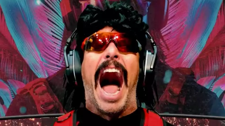 Dr Disrespect rages over aim assist after being shot down by 100T Tommey in Warzone. (Picture: YouTube / Dr Disrespect)
